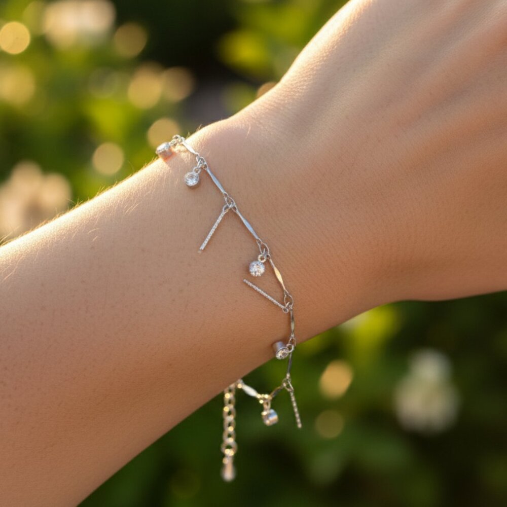 "Trendy Bracelet for Girls & Women – Cute, Adjustable & Gift-Ready | MLCRC1086